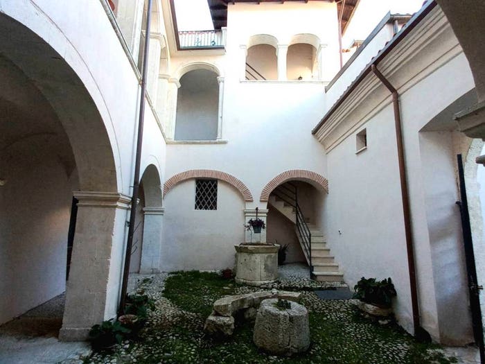 Casa con 5 locali in vendita in Via De Grottone, Centro, Sant'Eusanio Forconese