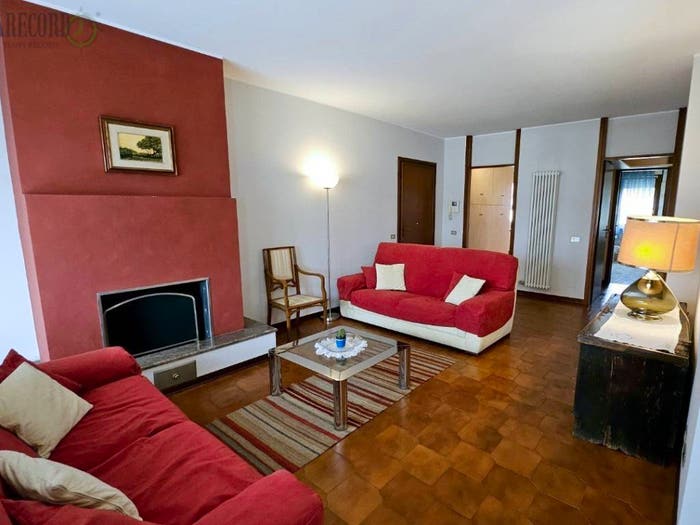 Appartamento con 5 locali in vendita in Via Castiglioni, Mozzate