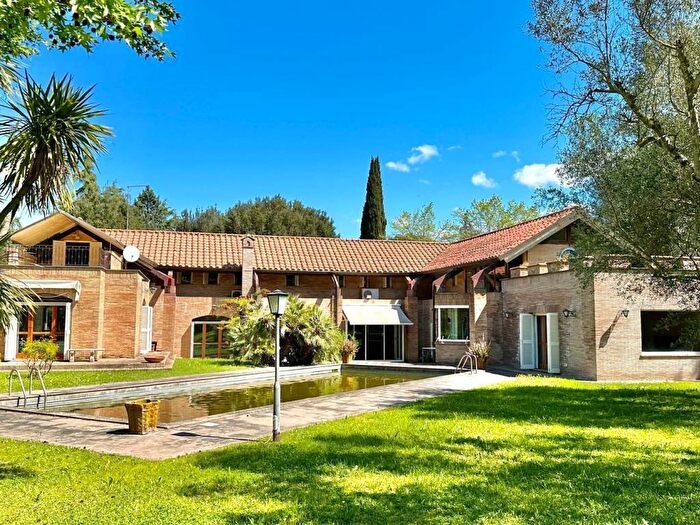 Casa con 6 locali in vendita in largo dell'olgiata, Olgiata, Roma