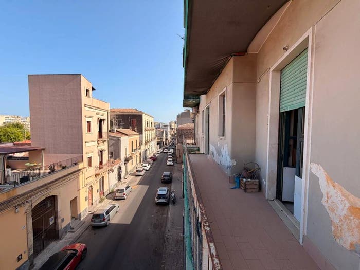 Appartamento trilocale in vendita in Via della Carvana, Borgo, Catania