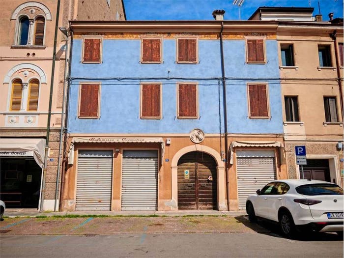 Casa con 6 locali in vendita in via san francesco, Centro Storico, Carpi
