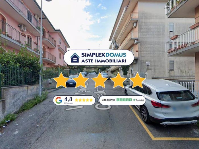 Appartamento con 5 locali in vendita in Via Marchese di Casalotto, Aci Catena