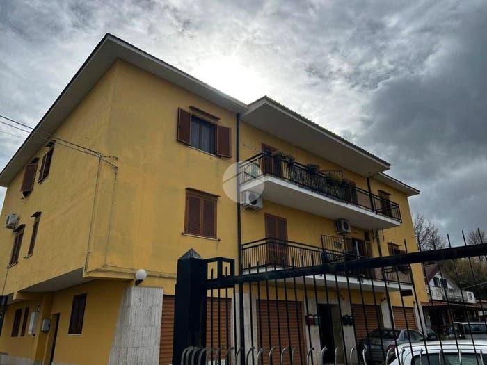 Appartamento quadrilocale in vendita in Via Timpone Degli Ulivi, Centro Storico, Cosenza