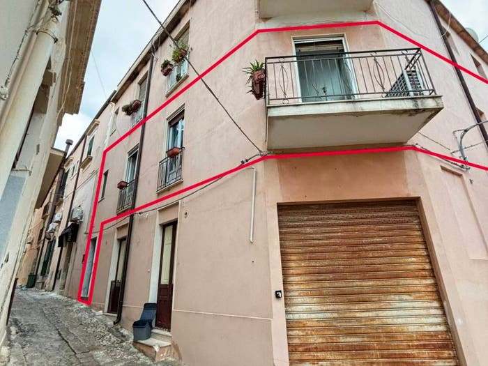 Appartamento quadrilocale in vendita in Vico Carlo Pisacane, Centro, Noto