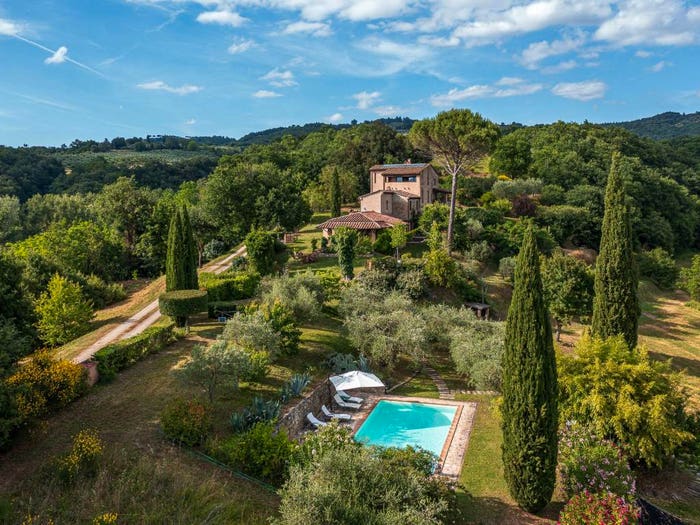 Casa con 6 locali in vendita in Città della Pieve