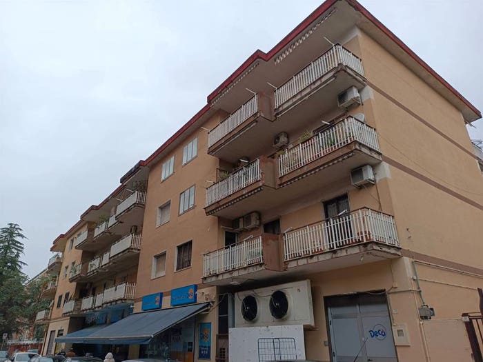 Appartamento con 5 locali in vendita in Via Fonton, Via Ruggiero, Caserta