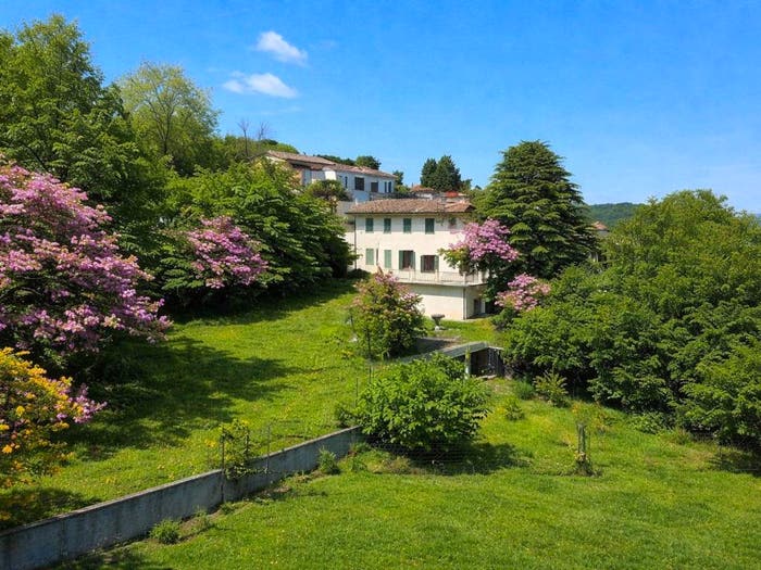 Casa con 6 locali in vendita in Frazione Bregne Inferiore, Bregne, Montesegale