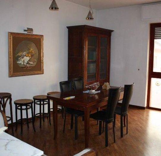 Appartamento trilocale in vendita in Centro, Massa