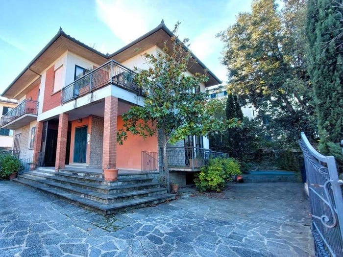 Casa con 6 locali in vendita in via Bottaio, Centro, Foiano della Chiana