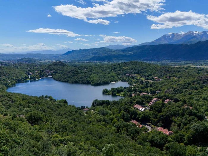 Casa con 6 locali in vendita in Via Sirio Lago, Chiaverano