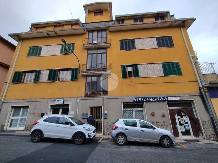 Appartamento bilocale in vendita in Viale Vittorio Puccinelli, Affile