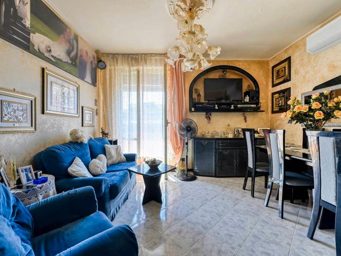 Appartamento trilocale in vendita in Via Valdagno, San Carlo, Milano