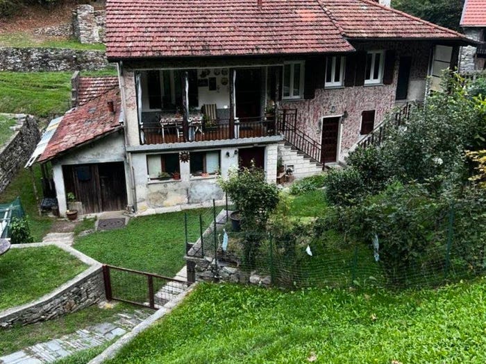 Casa con 6 locali in vendita in Via Guglielmo Oberdan, Centro, Dumenza