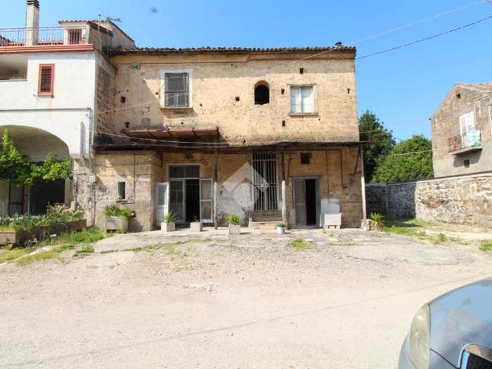 Casa con 5 locali in vendita in Via Santonastaso, Ercole, Caserta