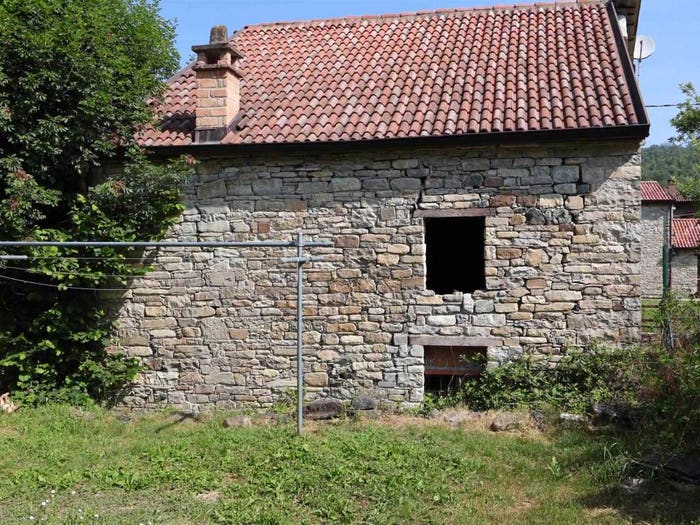 Casa trilocale in vendita in Ferriere