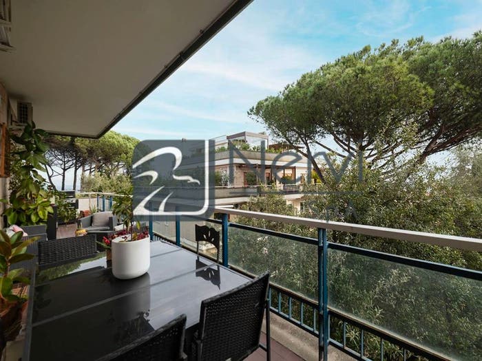 Appartamento con 6 locali in vendita in Viale Cortina d'Ampezzo, Cortina d'Ampezzo, Roma