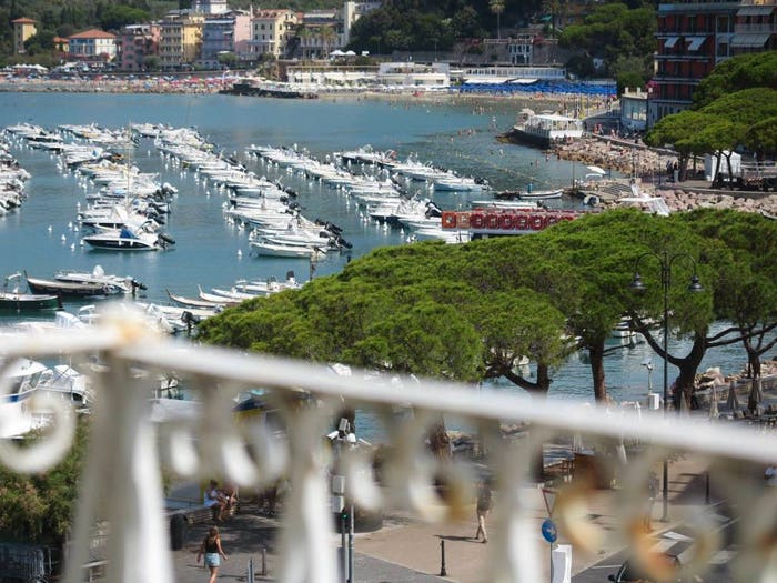Appartamento trilocale in vendita in Piazza Giuseppe Garibaldi, Lerici Paese, Lerici