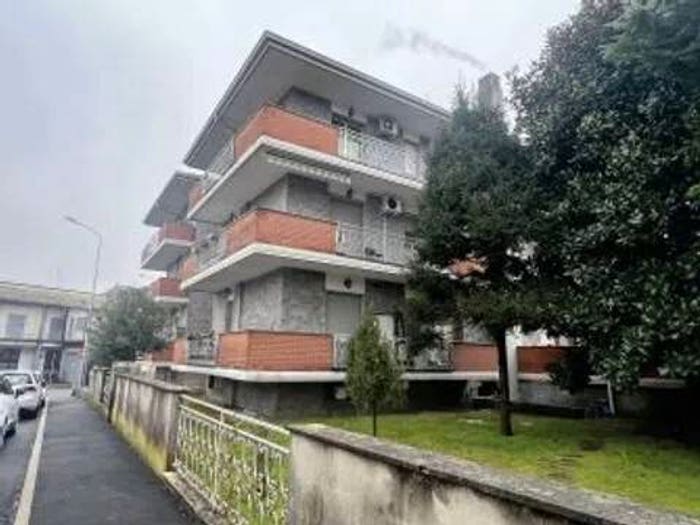 Appartamento trilocale in vendita in Via Mascagni, Cerano