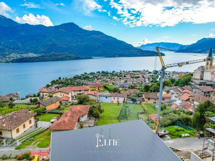 Appartamento trilocale in vendita in Via Arbosto, Vercana
