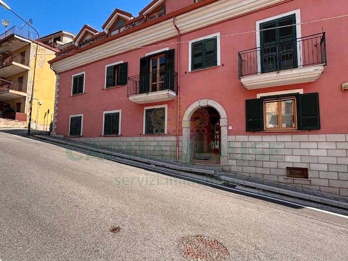 Appartamento trilocale in vendita in Corso Vittorio Emanuele II, Centro, Monteforte Irpino