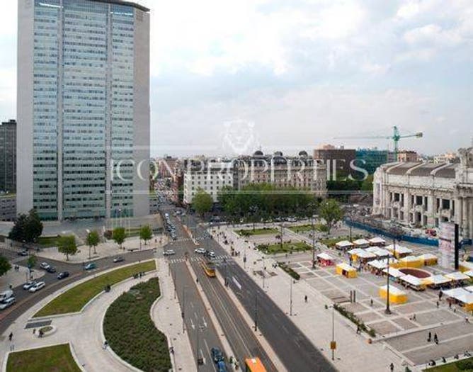 Casa con 6 locali in vendita in Piazza Della Repubblica, Porta Nuova, Milano