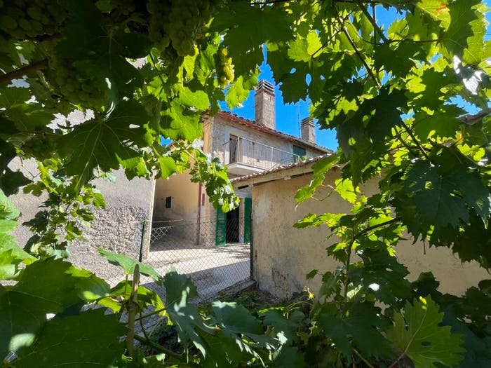 Casa quadrilocale in vendita in Località Montepetriolo, Fontignano, Perugia