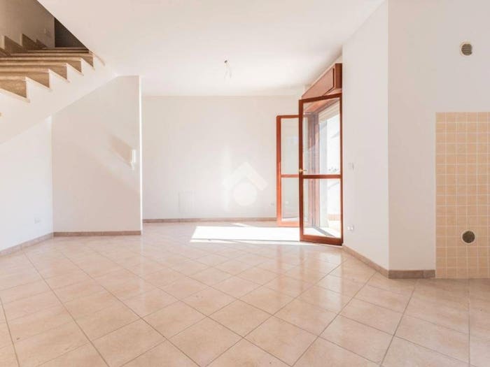 Appartamento trilocale in vendita in Via del vicinale, Centro, Sutri