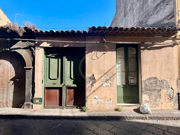 Casa trilocale in vendita in Via San Nicolò, Centro, Misterbianco