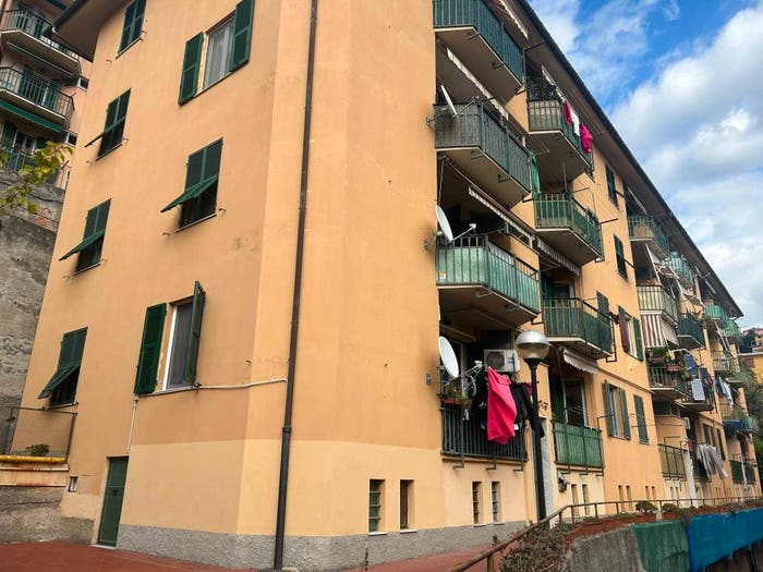 Appartamento trilocale in vendita in Via Pasquale Berghini, Quezzi, Genova