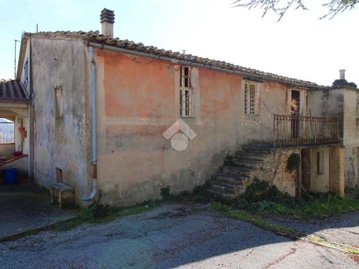 Casa quadrilocale in vendita in Frazione Montotto, Montotto, Monterubbiano