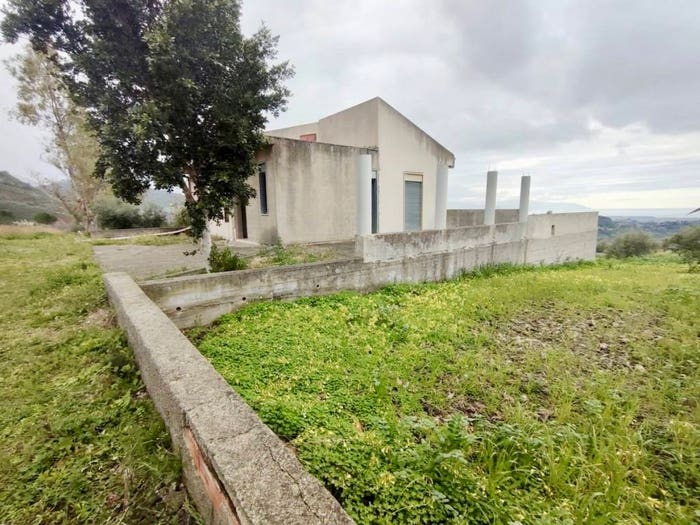 Casa con 6 locali in vendita in Via Terreforti, Barcellona Pozzo di Gotto