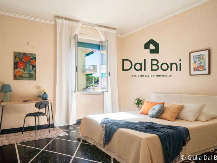Appartamento quadrilocale in vendita in Via Angelo Orsini, Albaro, Genova