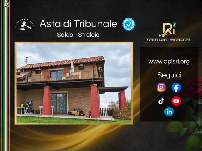 Casa con 6 locali in vendita in Via Mentuccia, Montefiascone