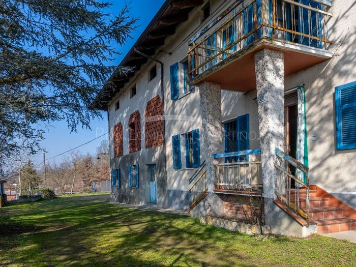 Casa con 6 locali in vendita in Regione Sant'Antonio, Villafranca d'Asti