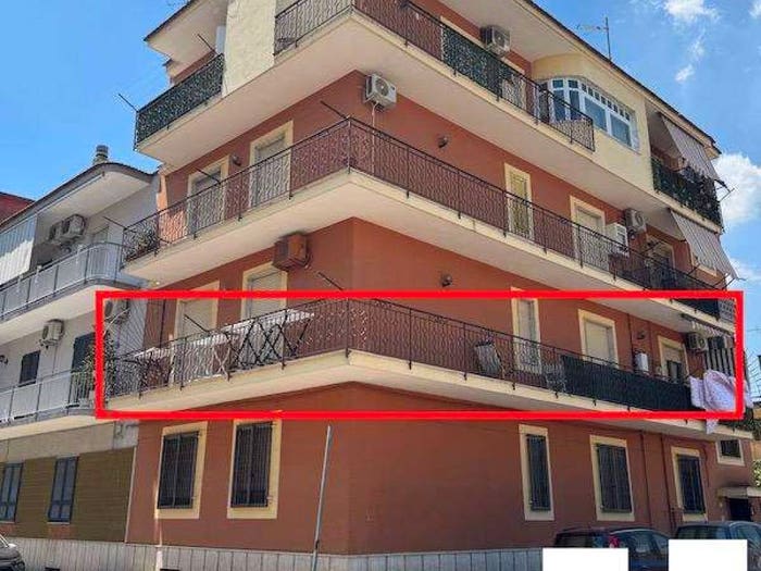 Appartamento con 5 locali in vendita in Via Vincenzo Gioberti n, Afragola