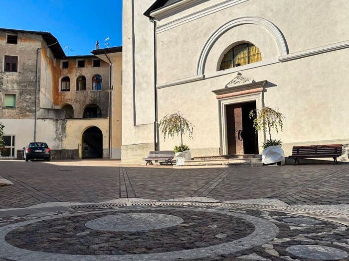 Appartamento bilocale in vendita in Piazza Santi Fabiano e Sebastiano, Centro, Levico Terme