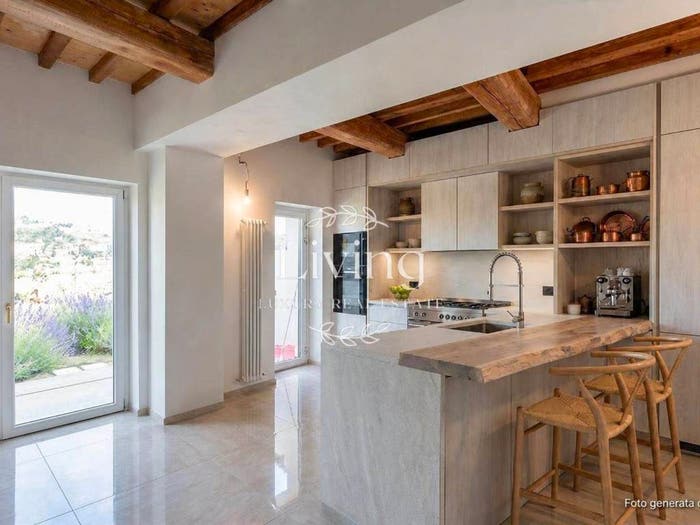 Casa quadrilocale in vendita in Lastra a Signa