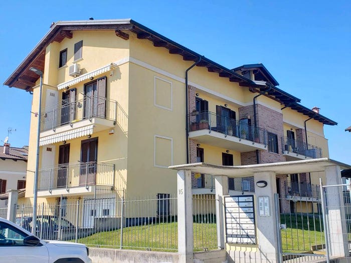 Appartamento trilocale in vendita in Via Europa, Casalgrasso