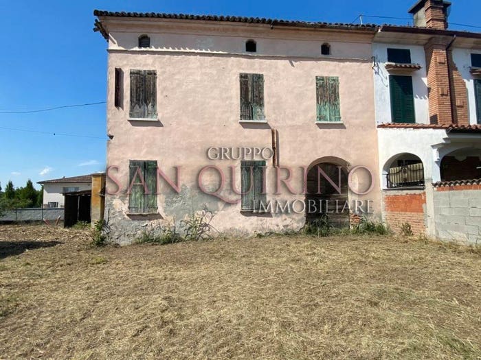 Casa quadrilocale in vendita in VIA POMELLA, Dosolo