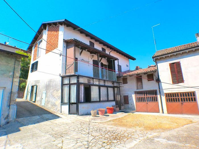 Casa con 6 locali in vendita in Via Roma, Centro, Cereseto