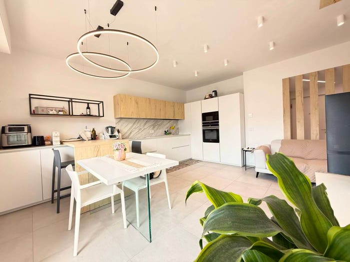 Appartamento quadrilocale in vendita in Via Santa Caterina, Arco