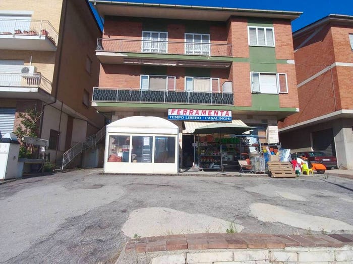 Casa con 6 locali in vendita in Roma, Centro, Montappone