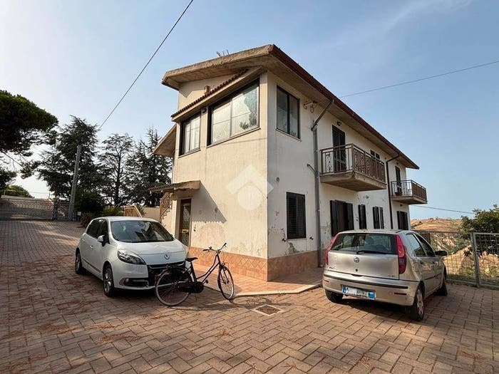 Casa con 5 locali in vendita in VIA CAVALIERI, Atri
