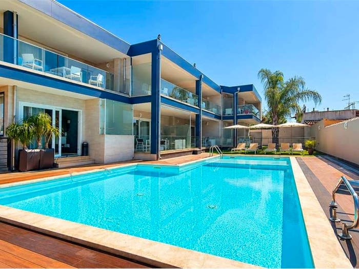 Casa con 6 locali in vendita in Viale Sardegna, Villa San Pietro