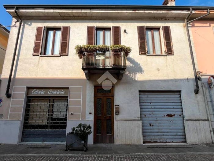 Appartamento trilocale in vendita in Via Vittorio Emanuele II', San Martino in Strada