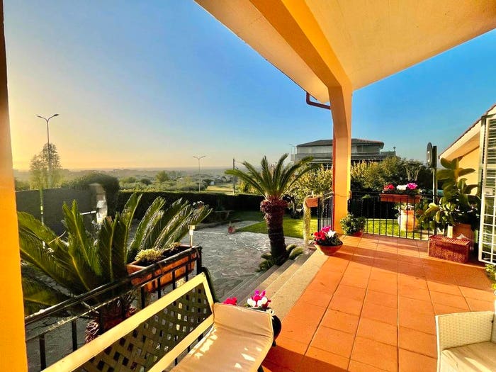 Casa con 6 locali in vendita in Via Macchia dello Sterparo, Frascati