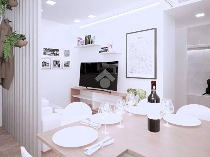 Appartamento trilocale in vendita in Via San Lucifero, Sonnino, Cagliari