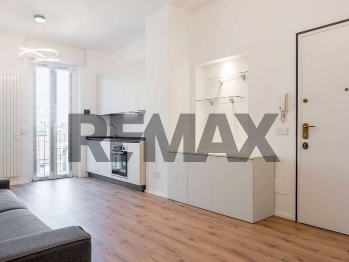 Appartamento trilocale in vendita in Via Leone Pancaldo, Morgagni, Milano