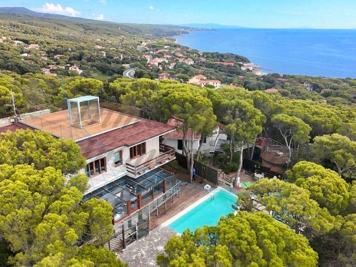 Casa con 6 locali in vendita in Via don Italo Gambini, Quercianella, Livorno