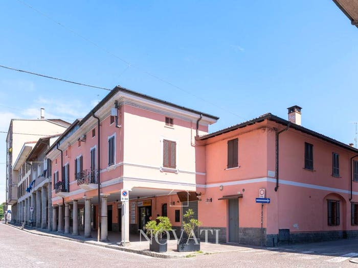 Casa con 6 locali in vendita in Largo Giovanni Casali, Centro, Casalpusterlengo